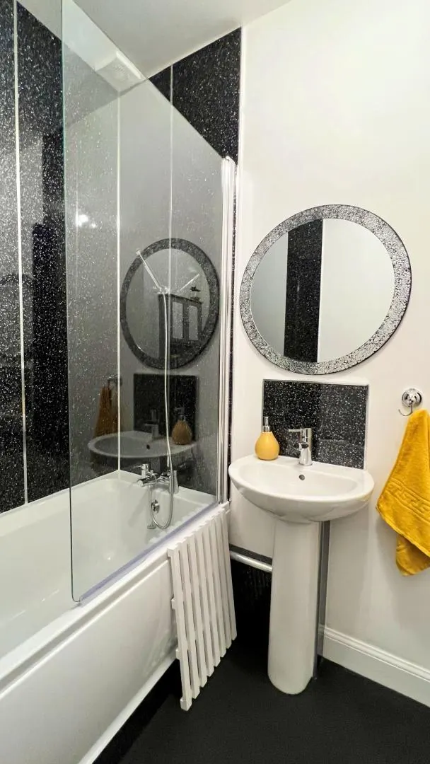 1 Mackenzie Street — photo 7 of 24