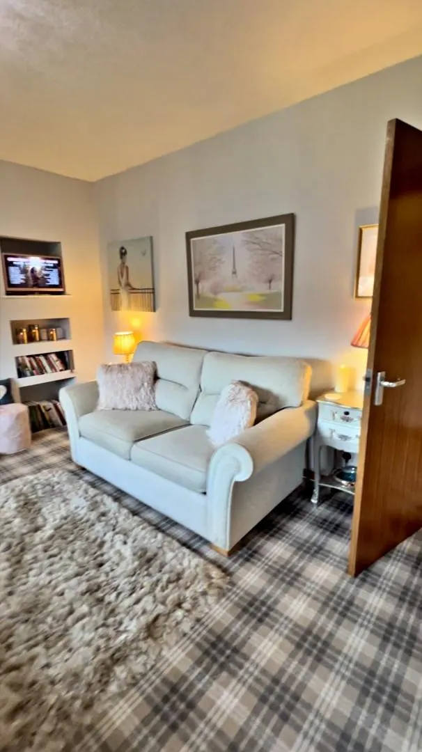 37 Macaulay Road, Stornoway — photo 7 of 15