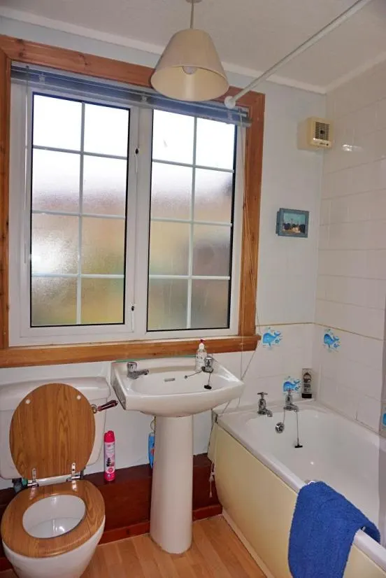 21 Scott Road, Tarbert — photo 9 of 17