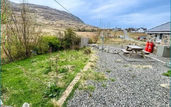 Albany Cottage, 12 Kyles Scalpay — photo 17 of 21
