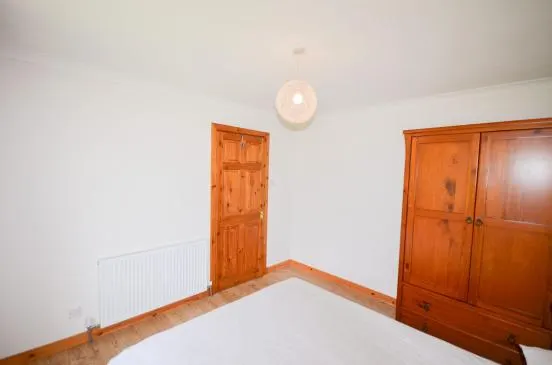 Walk-In Condition Family Home in Popular Great Bernera Community – School House, Breaclete, Great Bernera — photo 15 of 38