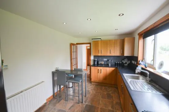 Walk-In Condition Family Home in Popular Great Bernera Community – School House, Breaclete, Great Bernera — photo 18 of 38