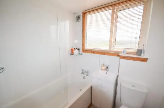 Walk-In Condition Family Home in Popular Great Bernera Community – School House, Breaclete, Great Bernera — photo 30 of 38