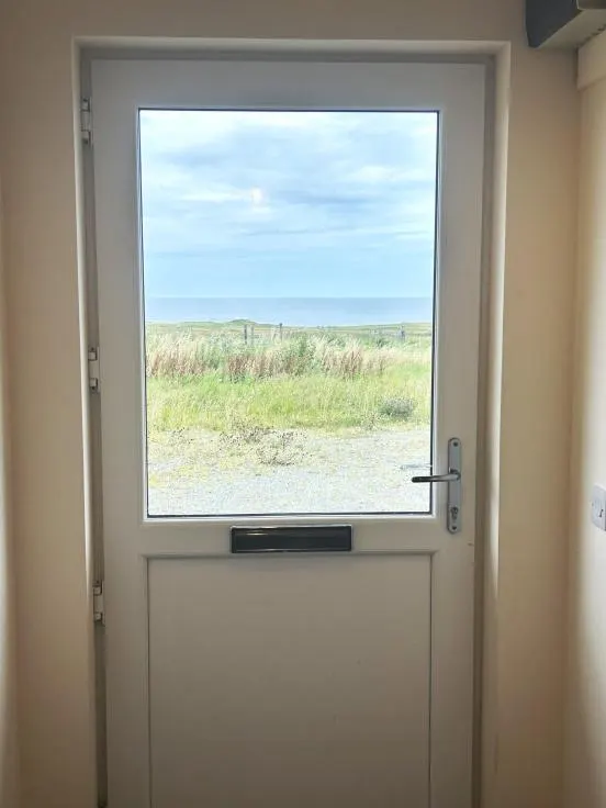 Coastal Bungalow with Panoramic Atlantic Views, 37 Arnol — photo 12 of 36