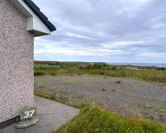 Coastal Bungalow with Panoramic Atlantic Views, 37 Arnol — photo 9 of 36