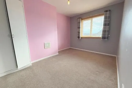 28 Kenneth Drive, Lochboisdale — photo 10 of 20