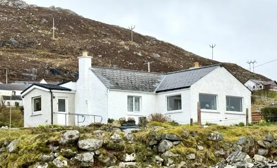 Rainbow Cottage, 1 Ardhasaig — photo 37 of 44