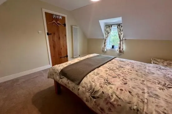 Wyvern, 14A Tong — photo 15 of 24