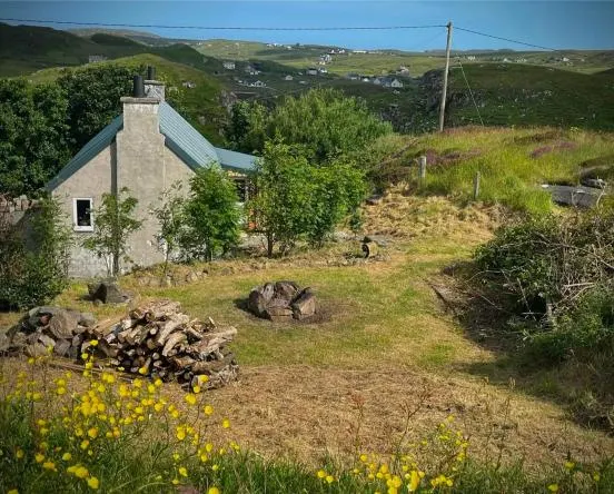 Partially renovated cottage – 15 Kirivick, Carloway — photo 9 of 28