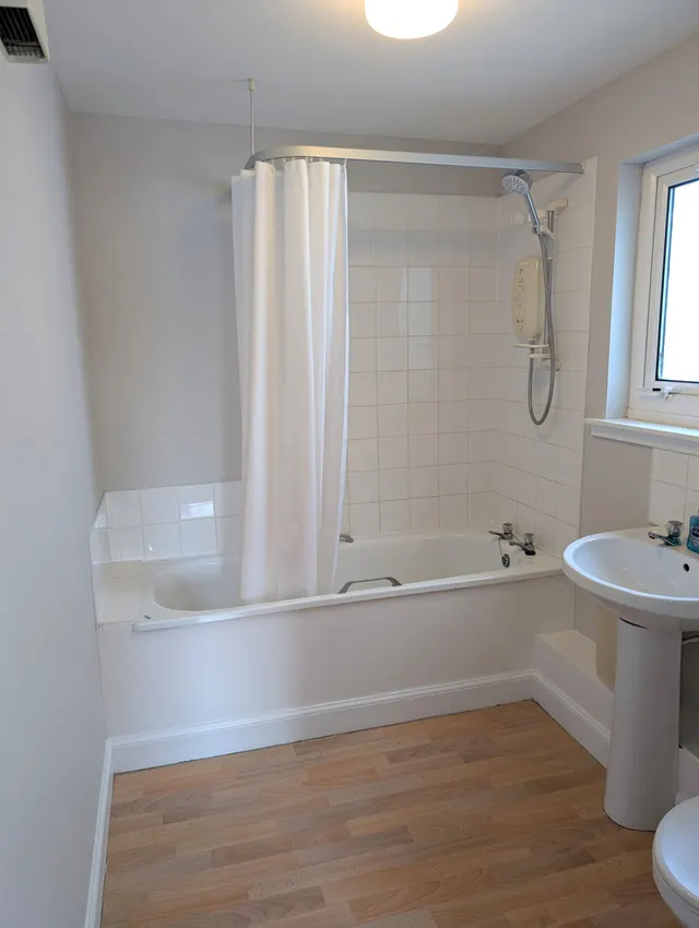 Old Post Office House, Lochboisdale — photo 14 of 25