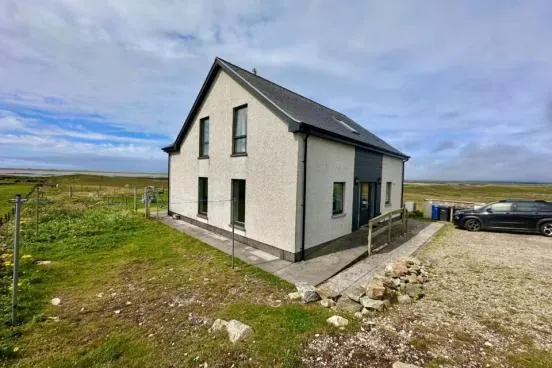 4/5 Carinish — photo 26 of 33