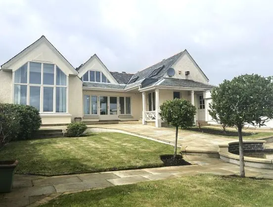 4 Holm Road, Holm — photo 27 of 28