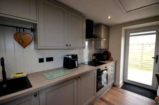 Fully Furnished Holiday Cottage, Habost, Ness — photo 11 of 25