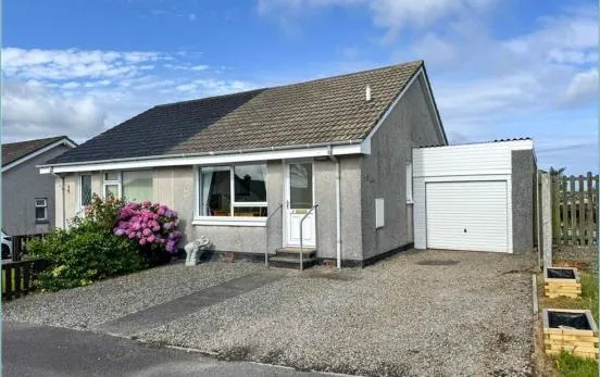 8 Redburn (Allt Ruadh), Stornoway, Stornoway and Surrounding Area