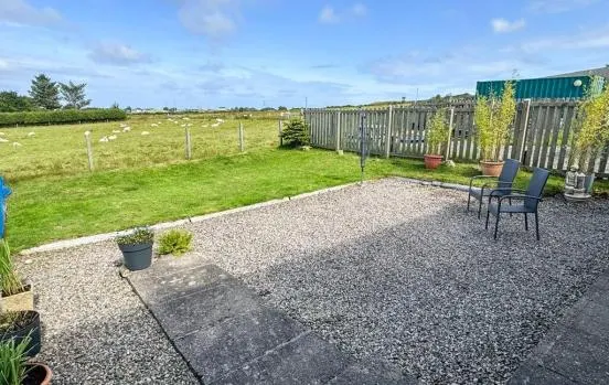 8 Redburn (Allt Ruadh), Stornoway — photo 13 of 13