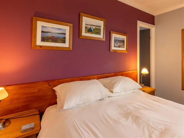 Orasay Inn, Locharnan, South Uist, Comhairle Nan Eilean — photo 13 of 36