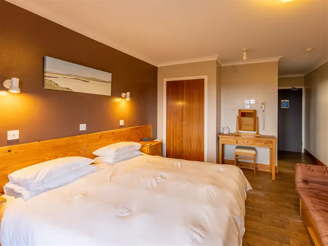 Orasay Inn, Locharnan, South Uist, Comhairle Nan Eilean — photo 16 of 36