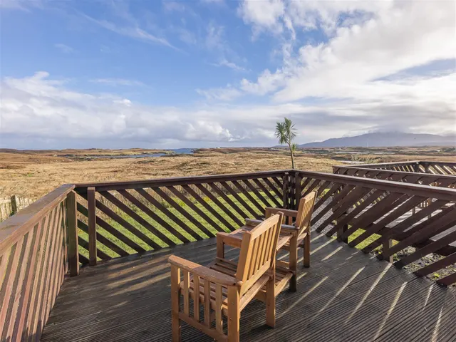 Orasay Inn, Locharnan, South Uist, Comhairle Nan Eilean — photo 18 of 36