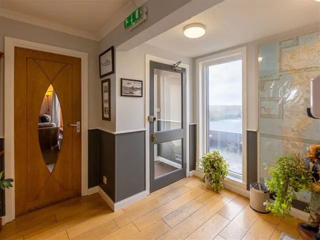 Orasay Inn, Locharnan, South Uist, Comhairle Nan Eilean — photo 3 of 36