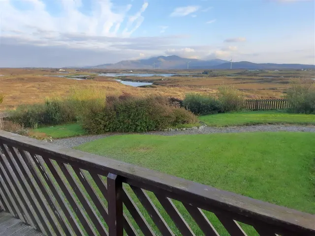 Orasay Inn, Locharnan, South Uist, Comhairle Nan Eilean — photo 33 of 36
