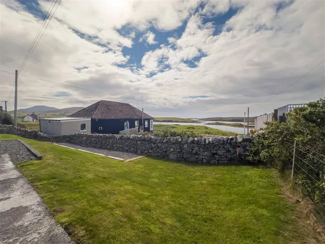 Ardview House, The Bothy Bar & Restaurant and Residential Unit, Kintulavig, Isle of Harris, Comhairle Nan — photo 20 of 21