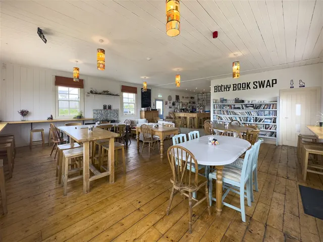 Ardview House, The Bothy Bar & Restaurant and Residential Unit, Kintulavig, Isle of Harris, Comhairle Nan — photo 4 of 21