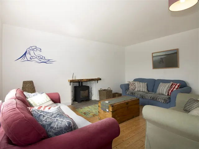 Ardview House, The Bothy Bar & Restaurant and Residential Unit, Kintulavig, Isle of Harris, Comhairle Nan — photo 10 of 21