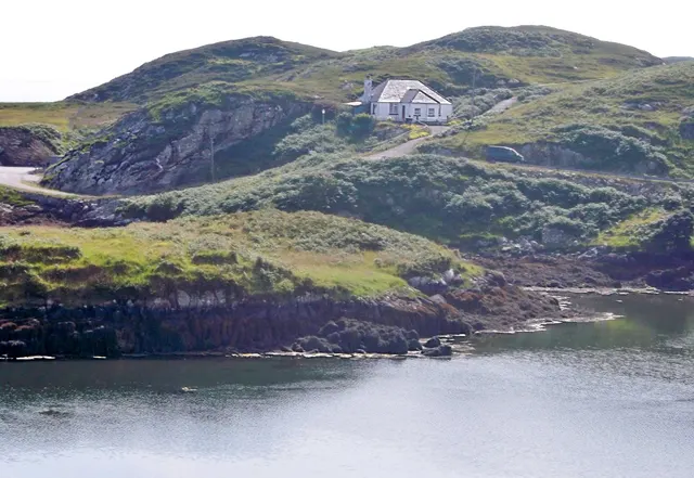 High Hill, 33 Outend, Scalpay — photo 15 of 15