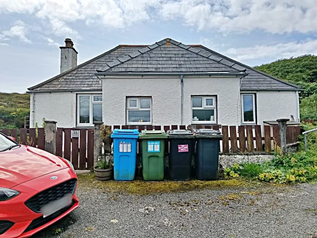 High Hill, 33 Outend, Scalpay — photo 3 of 15