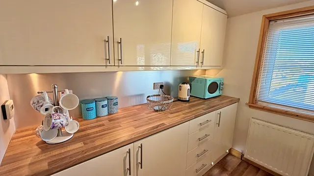 30B Westview Terrace, Stornoway — photo 6 of 16