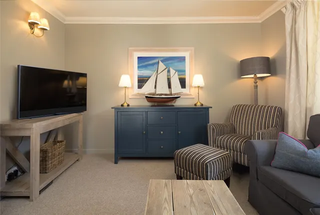 Seashell Cottage, Glen Kyles — photo 2 of 15