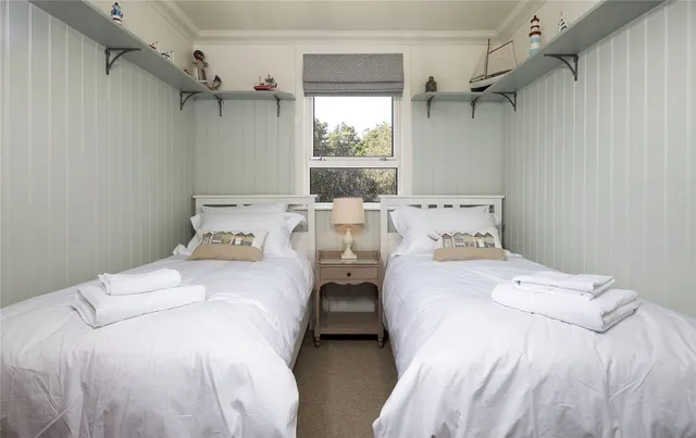 Seashell Cottage, Glen Kyles — photo 11 of 15