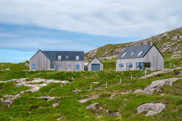 Tor Lodge & Tor Cottage - The Whole, Carrigreich, Harris and Scalpay