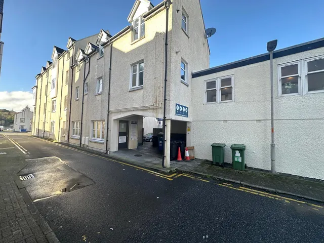 86 Cromwell Street, Stornoway — photo 2 of 4