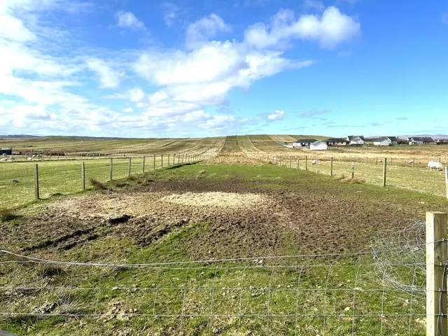Croft 8B Knock, Point, Point
