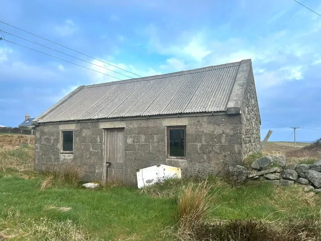 Croft 31 South Dell, Ness — photo 2 of 5