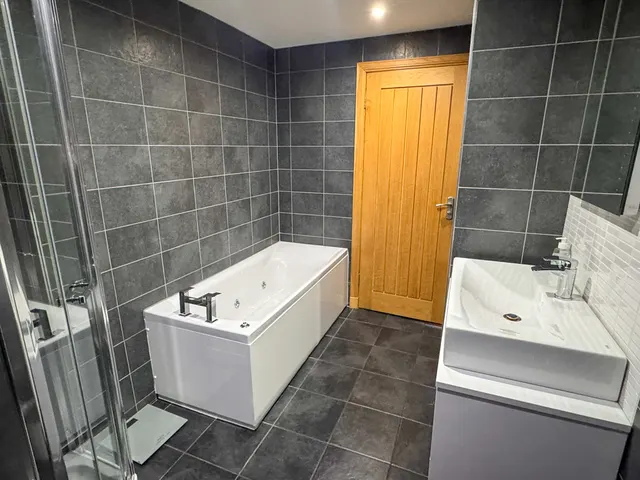 27 Leverhulme Drive, Stornoway — photo 12 of 20