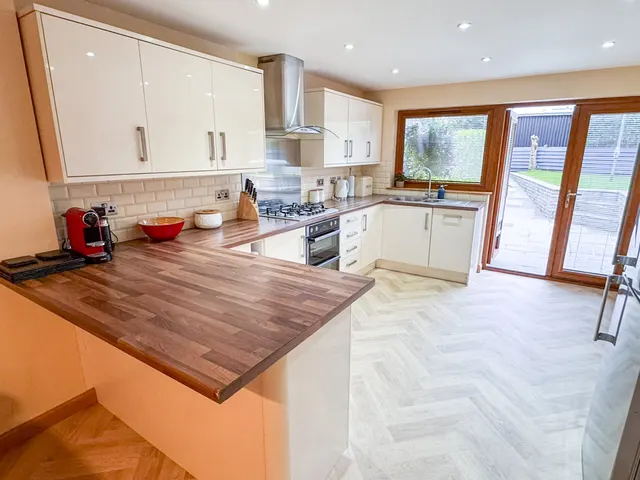 27 Leverhulme Drive, Stornoway — photo 6 of 20