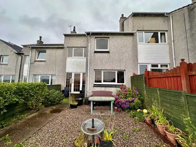 16 Cearn Shiaraim, Stornoway — photo 12 of 14