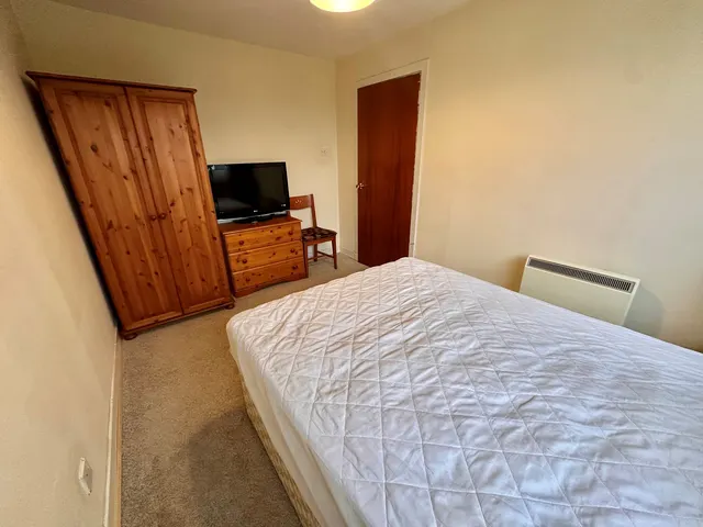 16 Cearn Shiaraim, Stornoway — photo 9 of 14