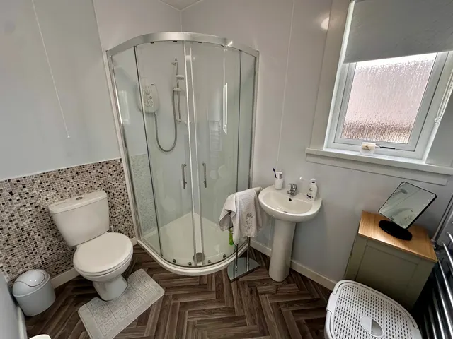 3 Redburn, Stornoway — photo 10 of 14