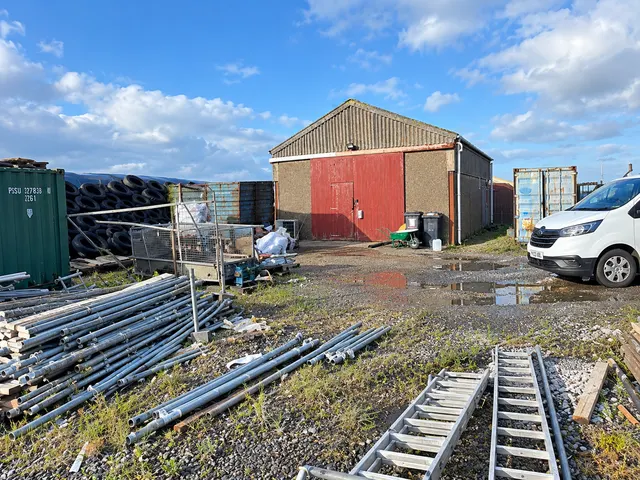 Former Community Workshop, Market Stance, Balivanich, Benbecula — photo 2 of 6