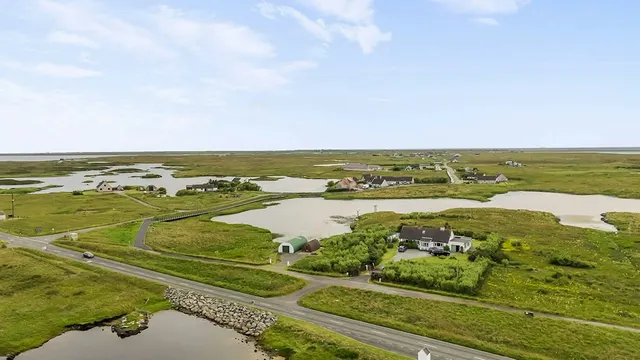 The Anglers' Retreat, 1 Ardmore — photo 37 of 38
