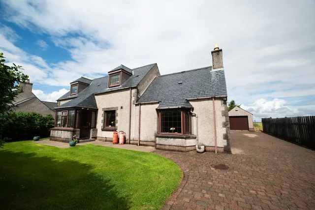 63 New Street, North Tolsta, Back and Tolsta