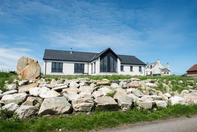 Tigh na Mara, 6b Portvoller