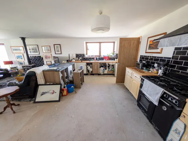 Ri Taobh An Locha 18 Rushgarry, Berneray — photo 16 of 25