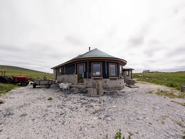 Ri Taobh An Locha 18 Rushgarry, Berneray — photo 3 of 25