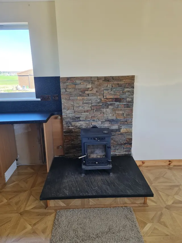 52 Back — photo 10 of 19