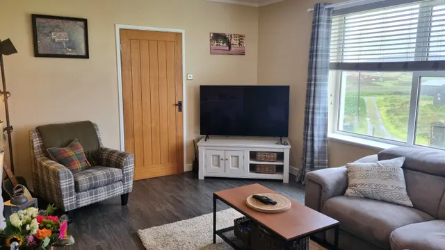 449 Lochboisdale — photo 12 of 19