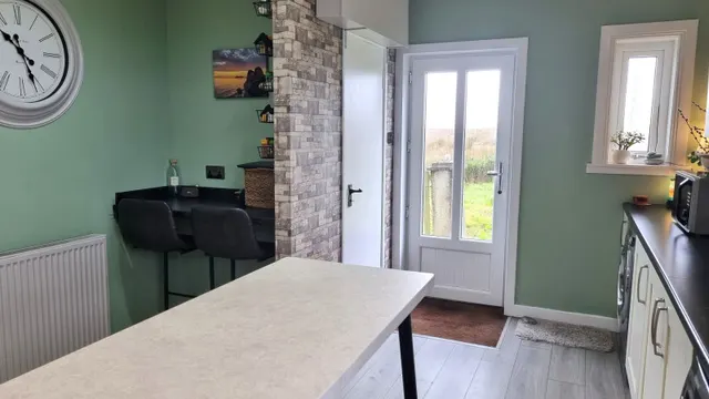 449 Lochboisdale — photo 10 of 19